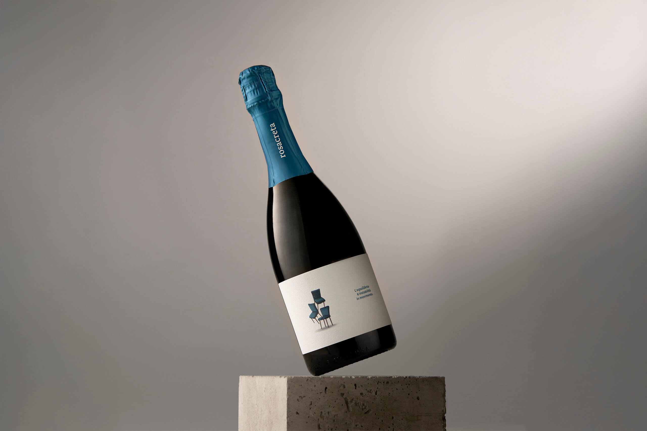 Bottiglia di Conegliano Valdobbiadene Prosecco Superiore DOCG Rosacreta